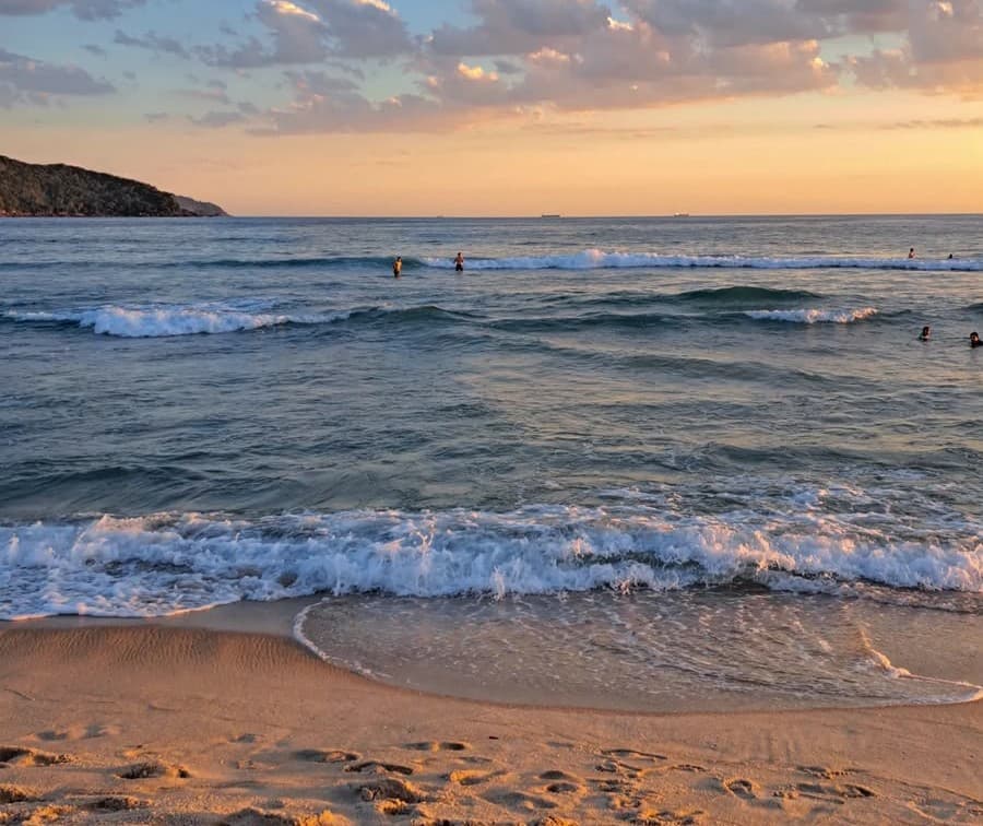 praia do f